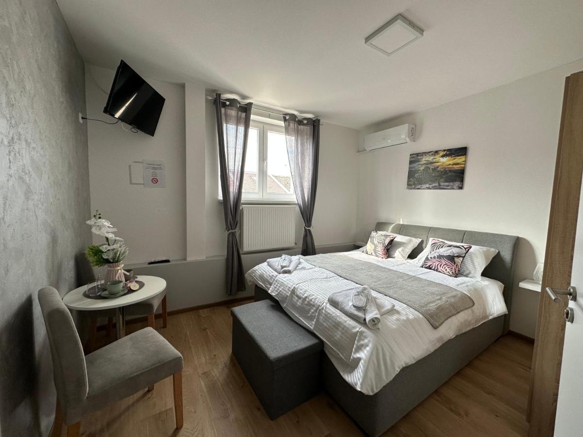 San Lux Dunavska Novi Sad Ngoại thất bức ảnh
