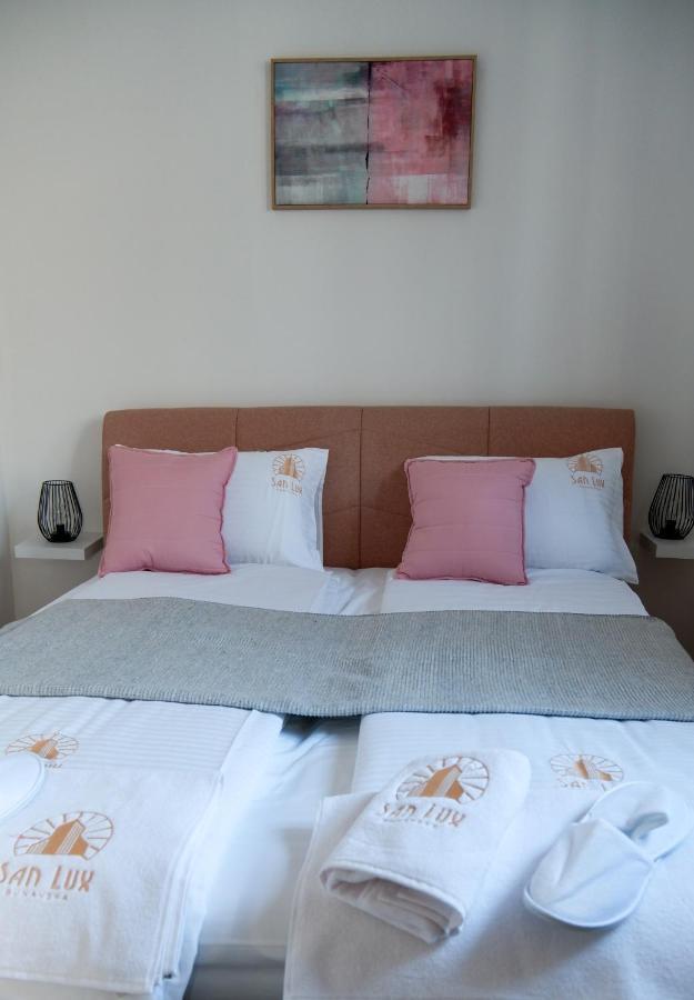 San Lux Dunavska Novi Sad Ngoại thất bức ảnh