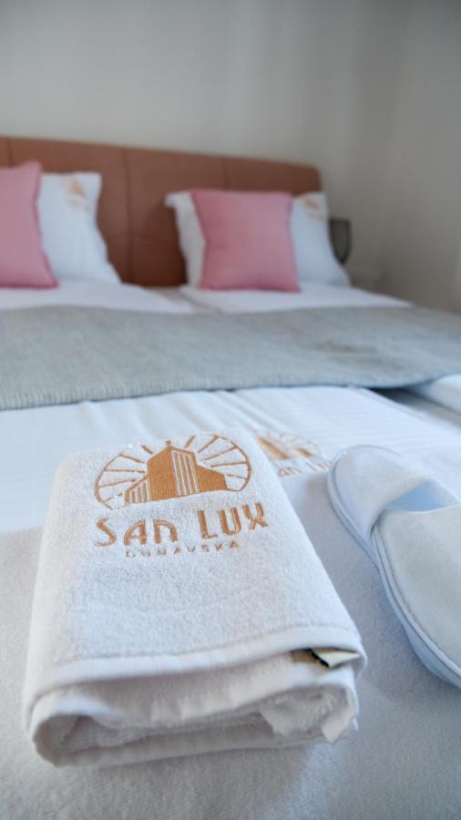 San Lux Dunavska Novi Sad Ngoại thất bức ảnh