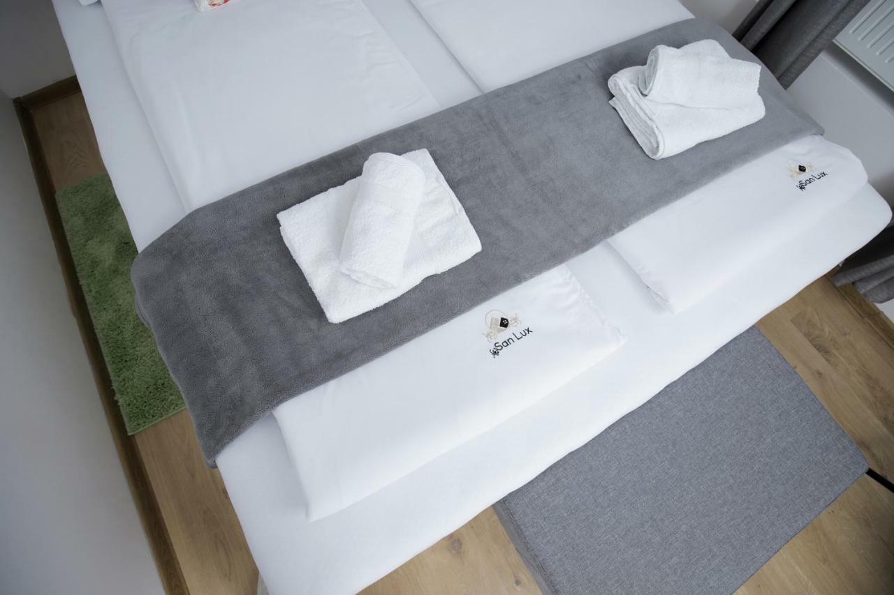 San Lux Dunavska Novi Sad Ngoại thất bức ảnh
