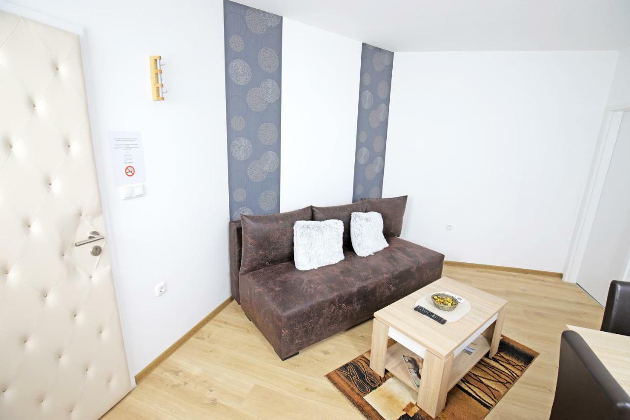 San Lux Dunavska Novi Sad Ngoại thất bức ảnh