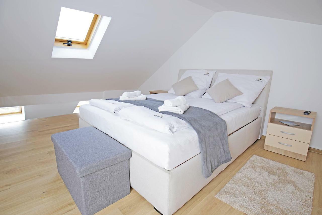 San Lux Dunavska Novi Sad Ngoại thất bức ảnh